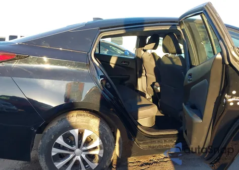 2021 Toyota Prius Le из США, поврежденный, VIN JTDKAMFU5M3146454